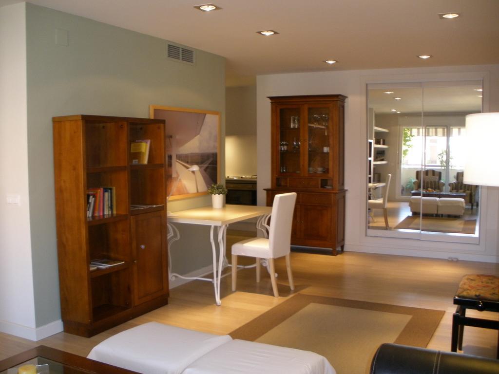 Apartamento Tíbula Teatro Parking Merida Ruang foto