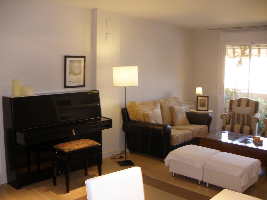 Apartamento Tíbula Teatro Parking Merida Ruang foto